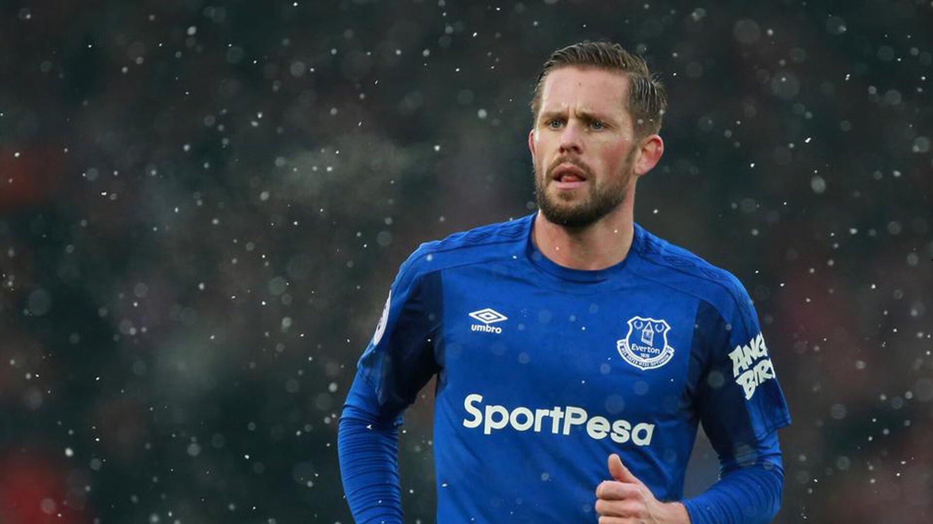 每体曝那不勒斯与埃弗顿争夺胡安卢-桑切斯，塞维利亚标价2000万欧元引市场关注